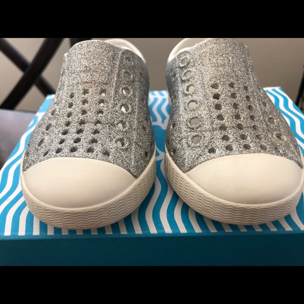 NATIVE shoes